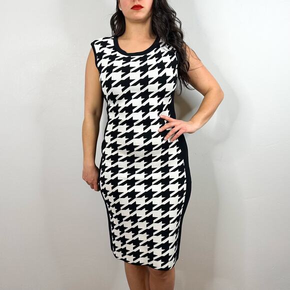 Calvin Klein White & Black Houndstooth Sweater Dress - Picture 5 of 7
